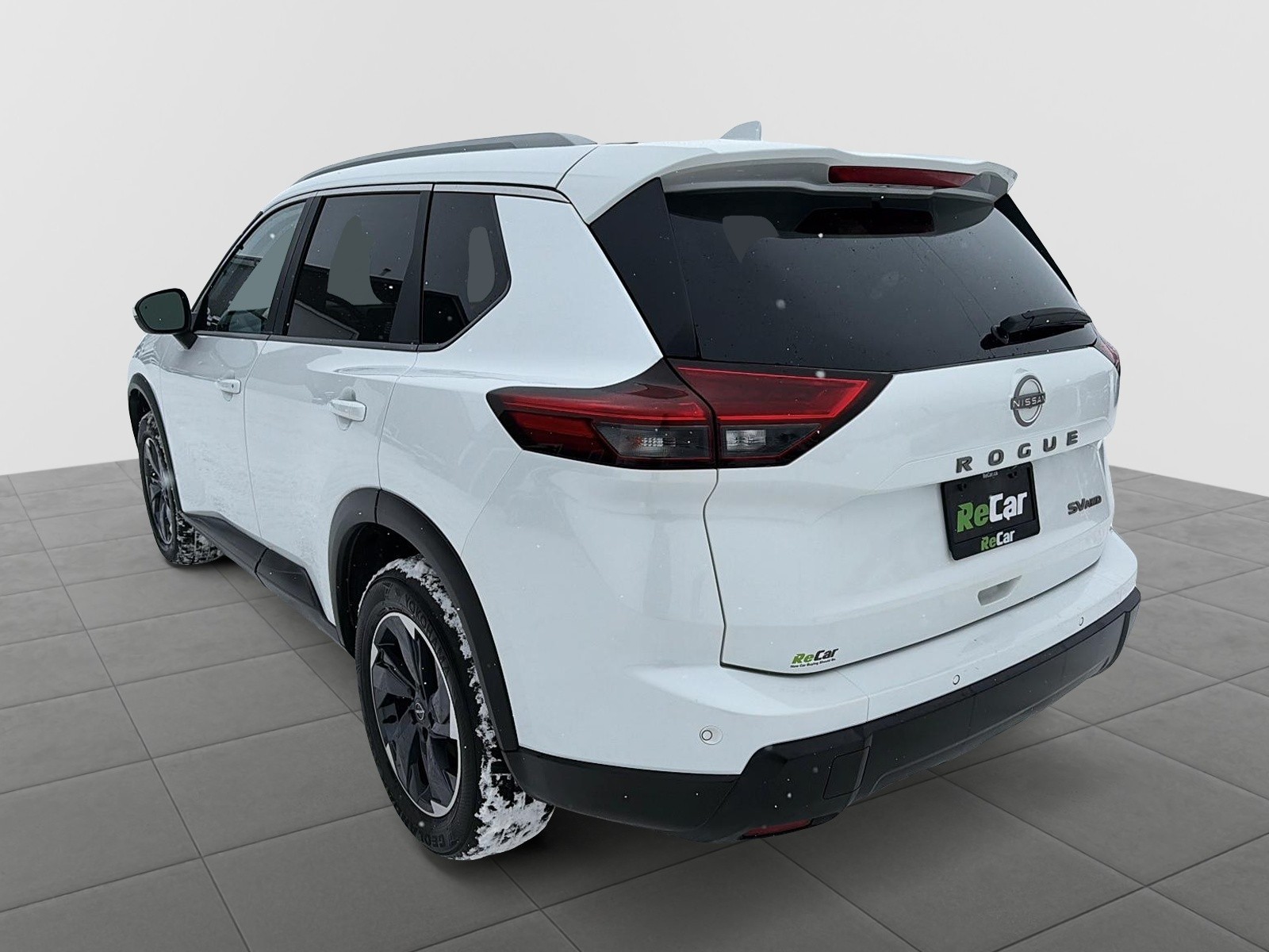 2024 Nissan Rogue SV Moonroof