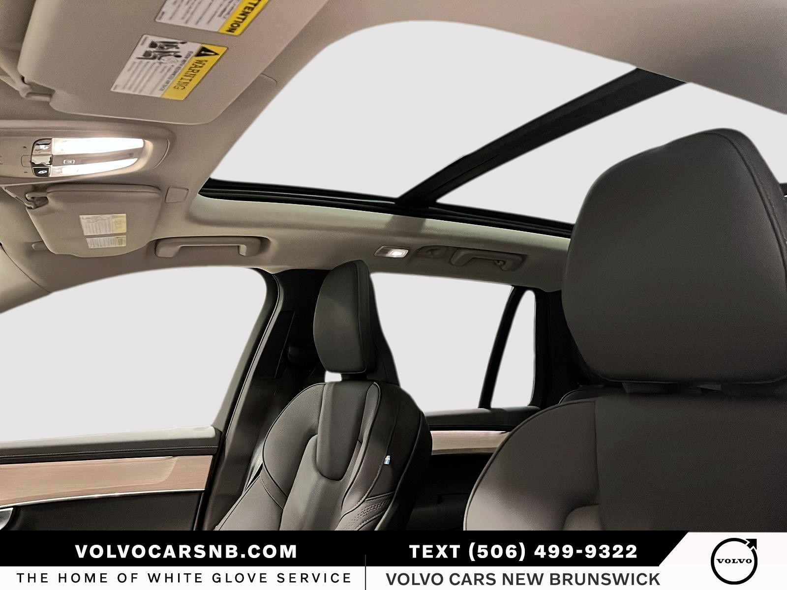 2025 Volvo XC90 B6 Plus Bright Theme