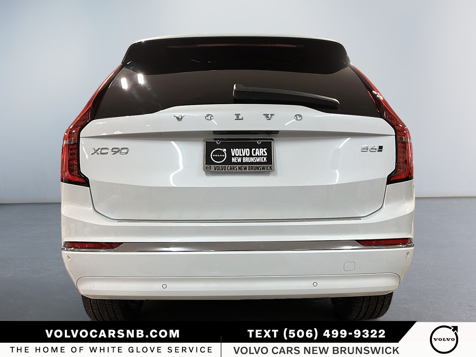 2025 Volvo XC90 B6 Plus Bright Theme