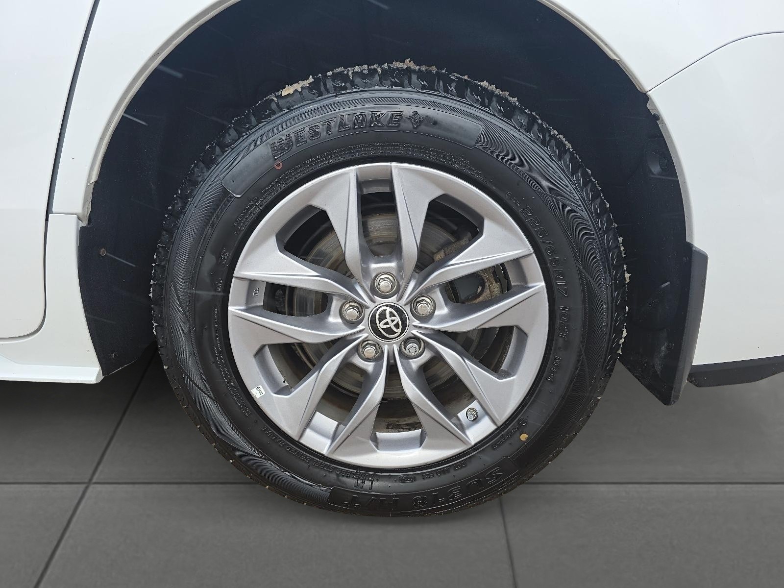 2024 Toyota Sienna XSE 7-Passenger