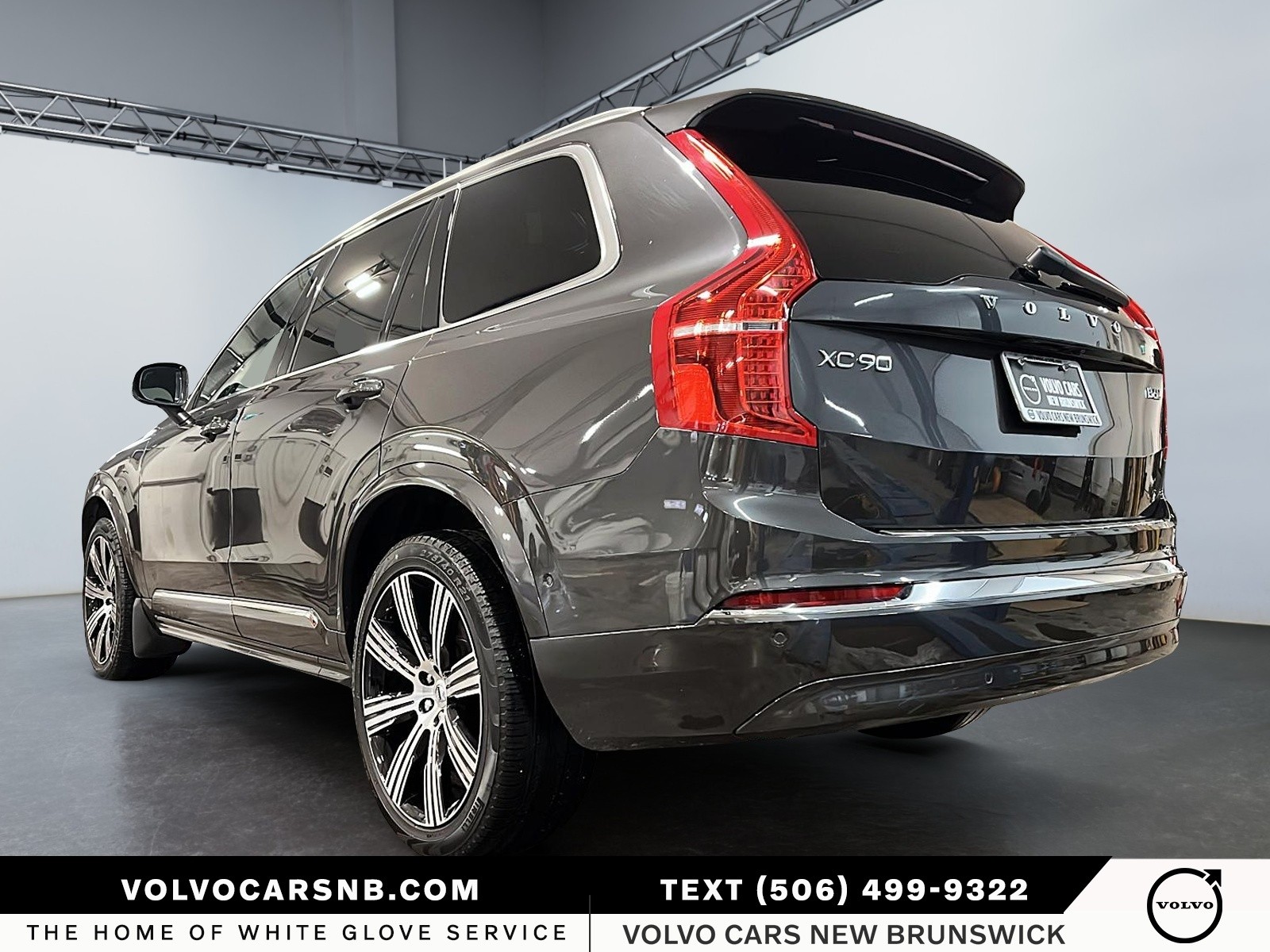 2024 Volvo XC90 B6 Ultimate Bright Theme