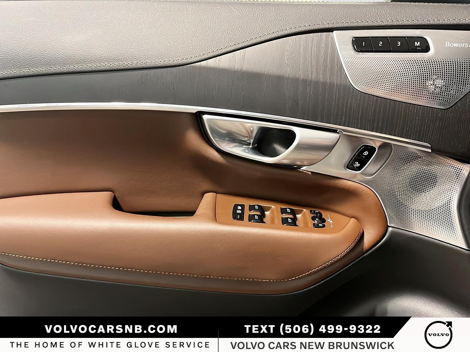 2024 Volvo XC90 B6 Ultimate Bright Theme