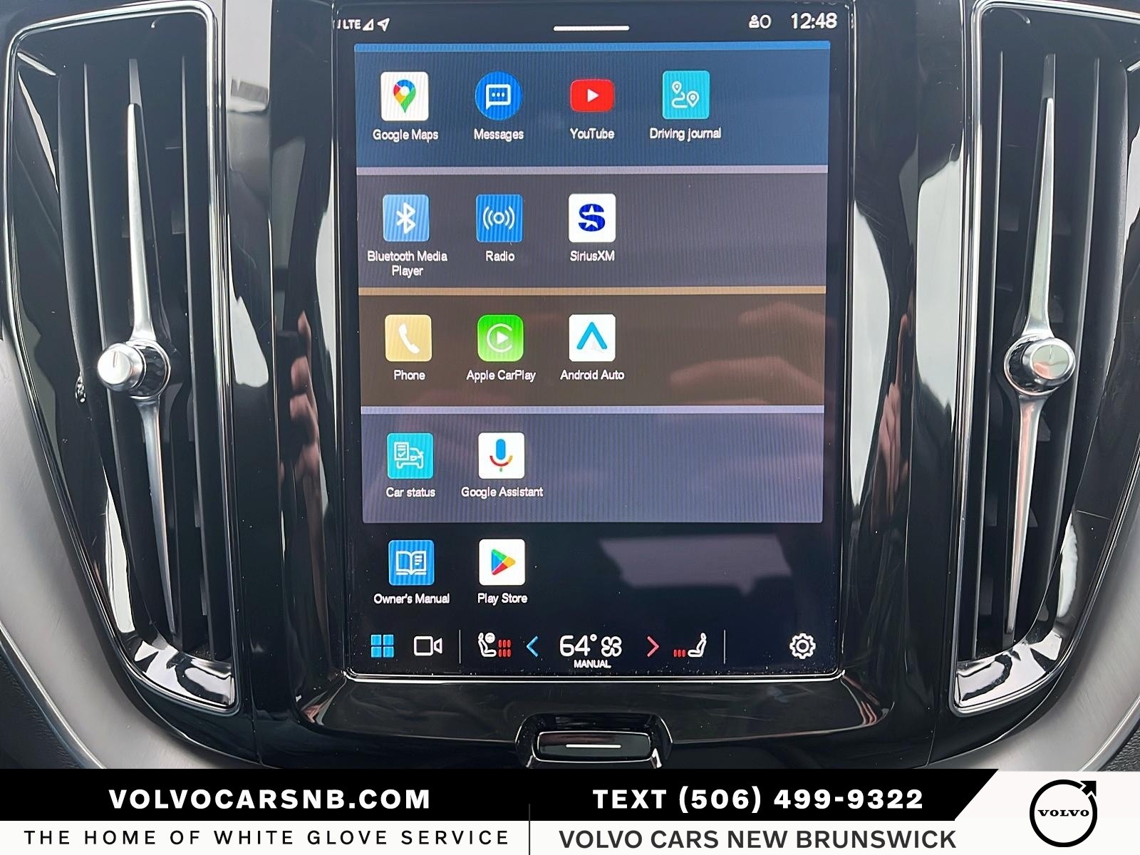 2025 Volvo XC60 B5 Core Dark Theme