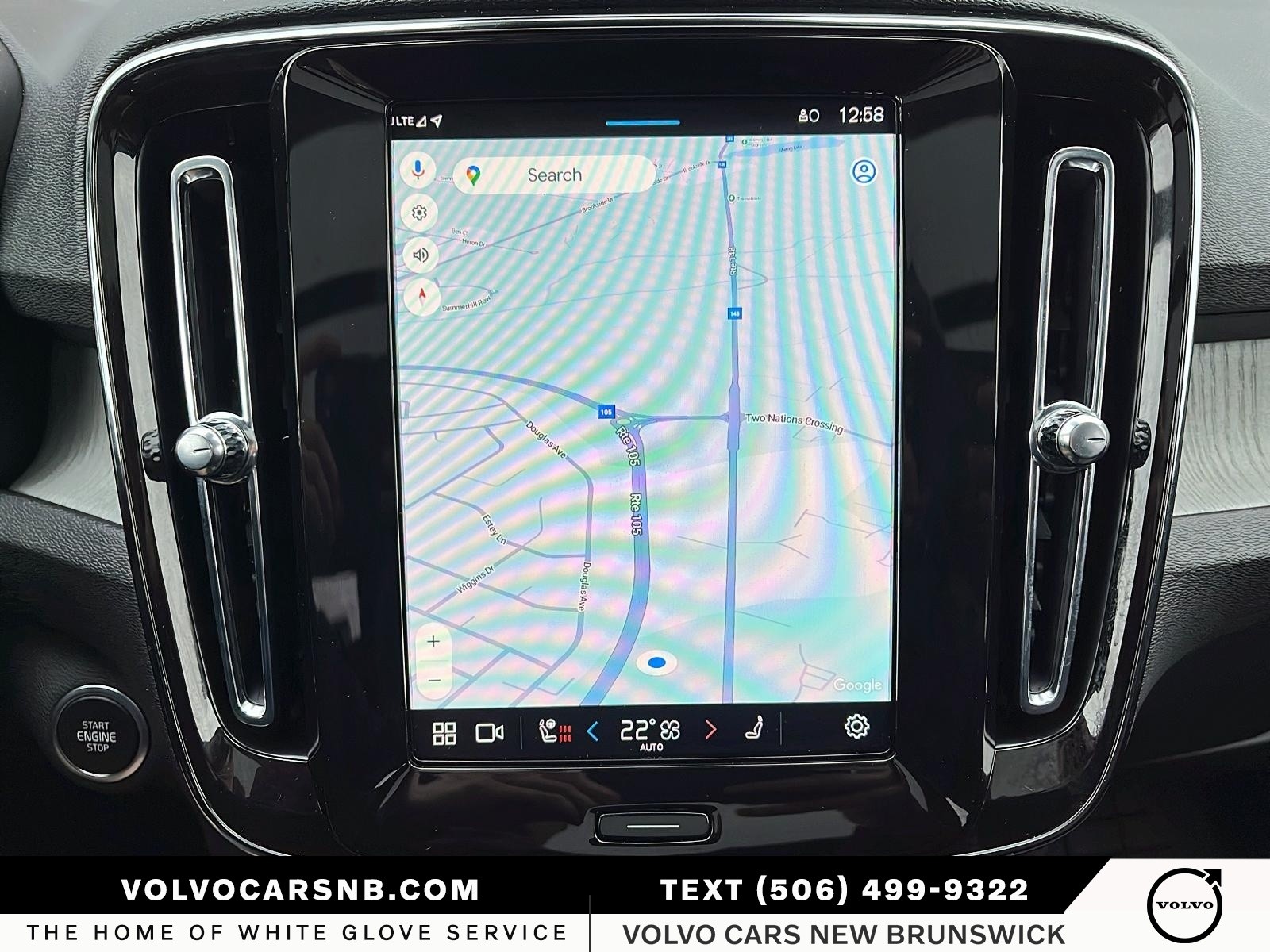 2025 Volvo XC40 B5 Plus Dark Theme