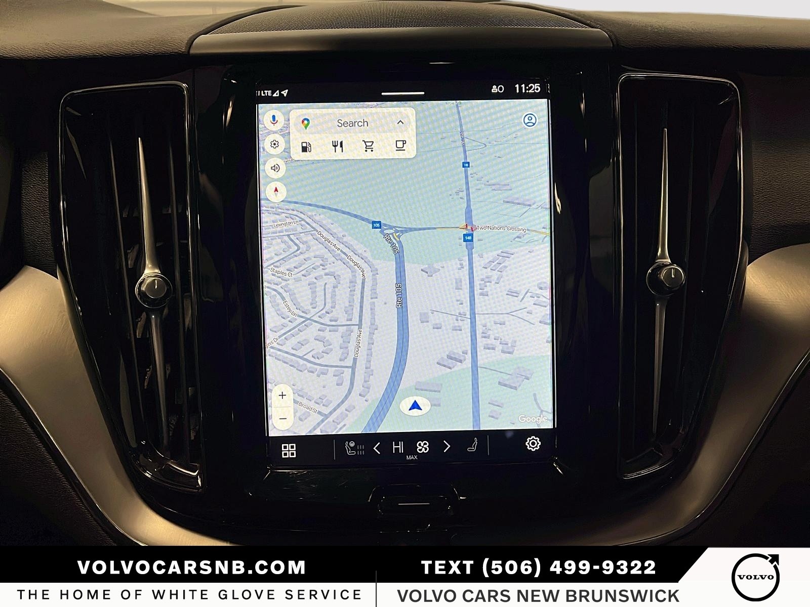 2025 Volvo XC60 B5 Core Dark Theme