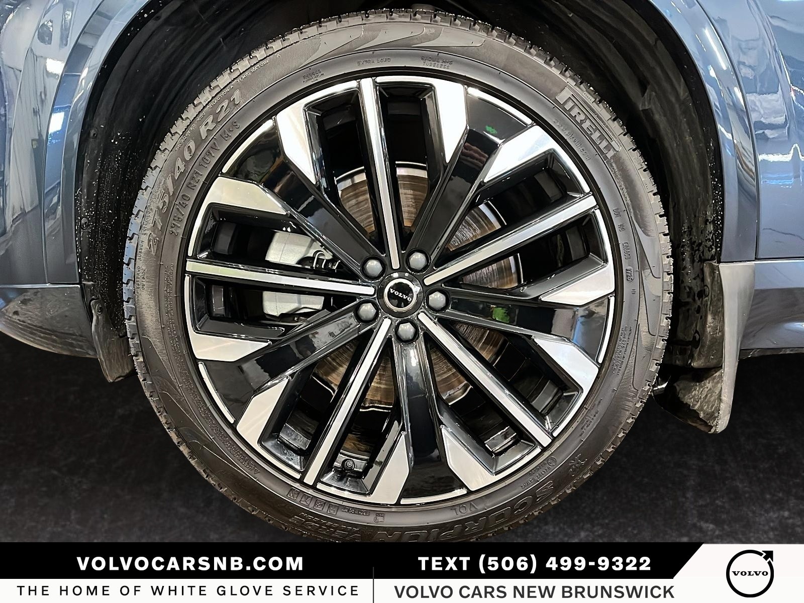 2025 Volvo XC90 B6 Core Bright Theme