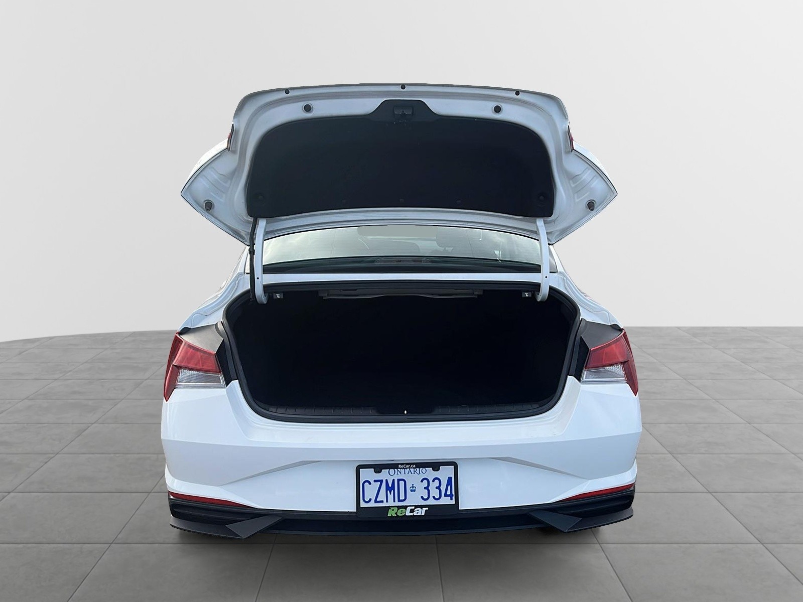 2023 Hyundai Elantra Preferred