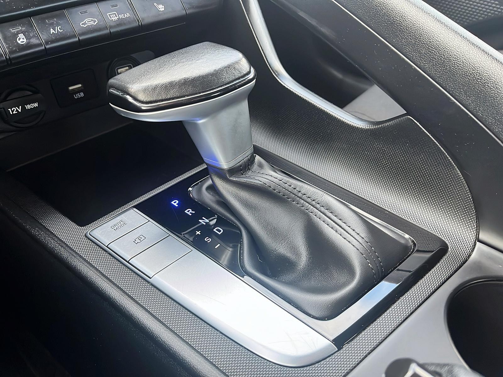 2023 Hyundai Elantra Preferred