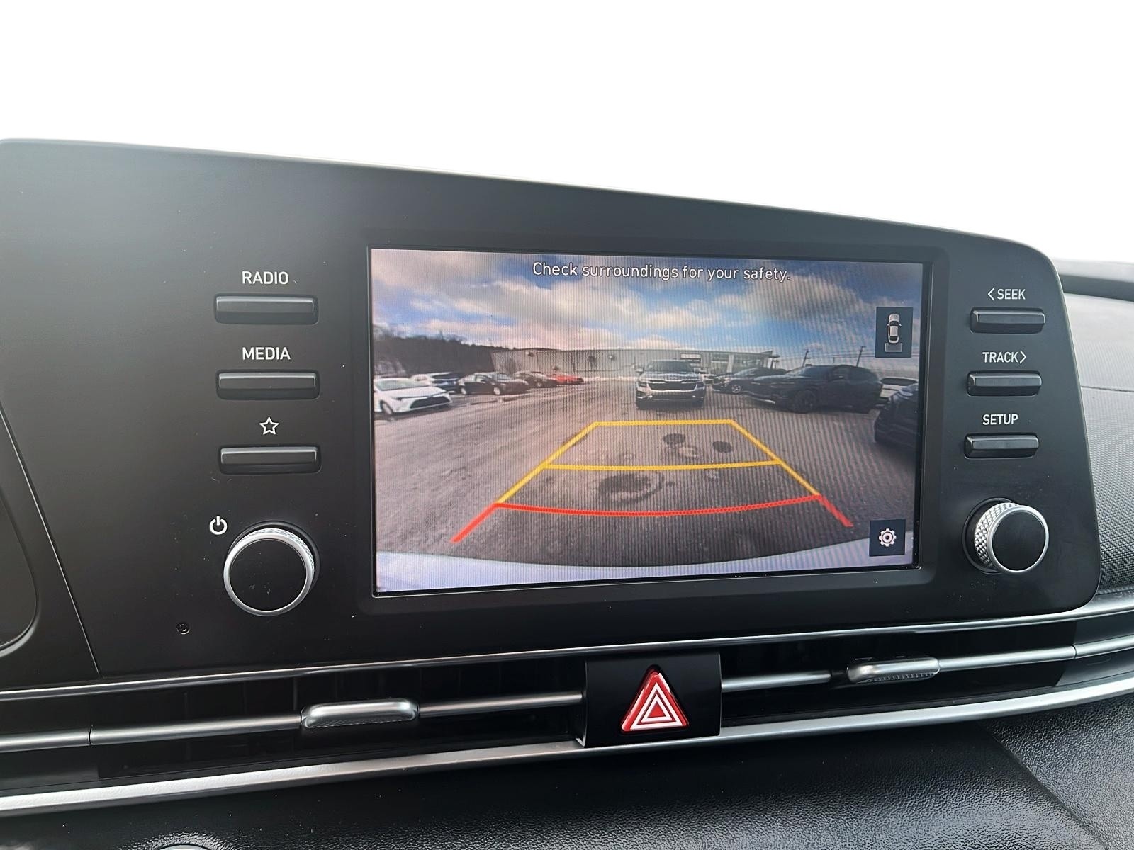 2023 Hyundai Elantra Preferred