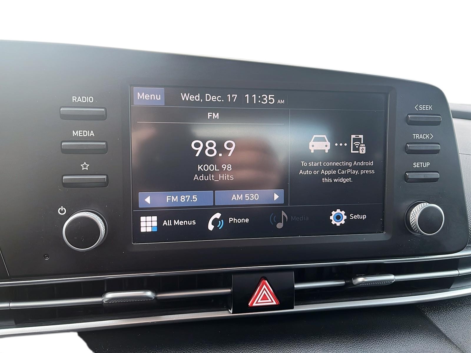 2023 Hyundai Elantra Preferred