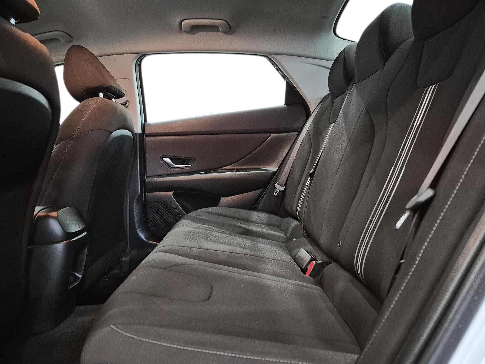 2024 Hyundai Elantra Preferred