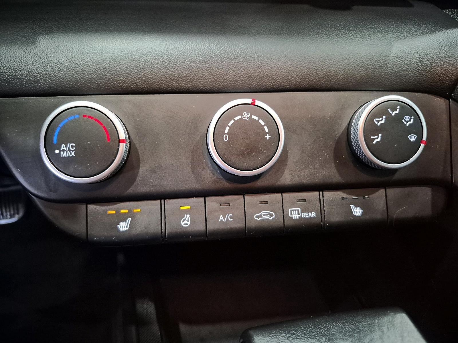 2024 Hyundai Elantra Preferred