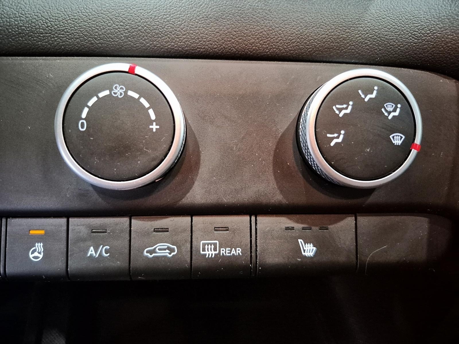 2024 Hyundai Elantra Preferred