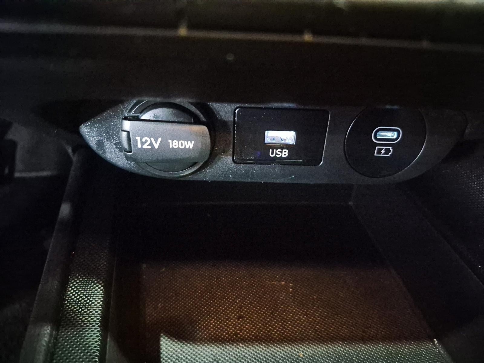 2024 Hyundai Elantra Preferred