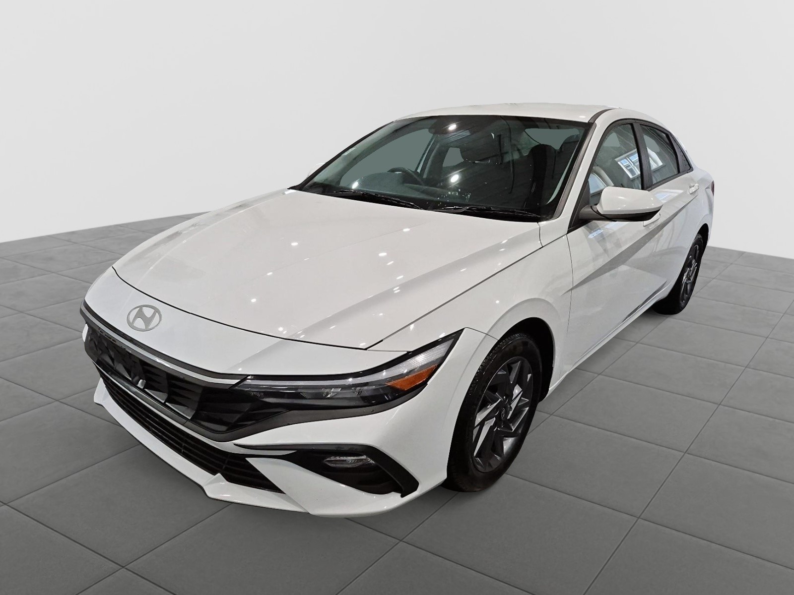 2024 Hyundai Elantra  Preferred