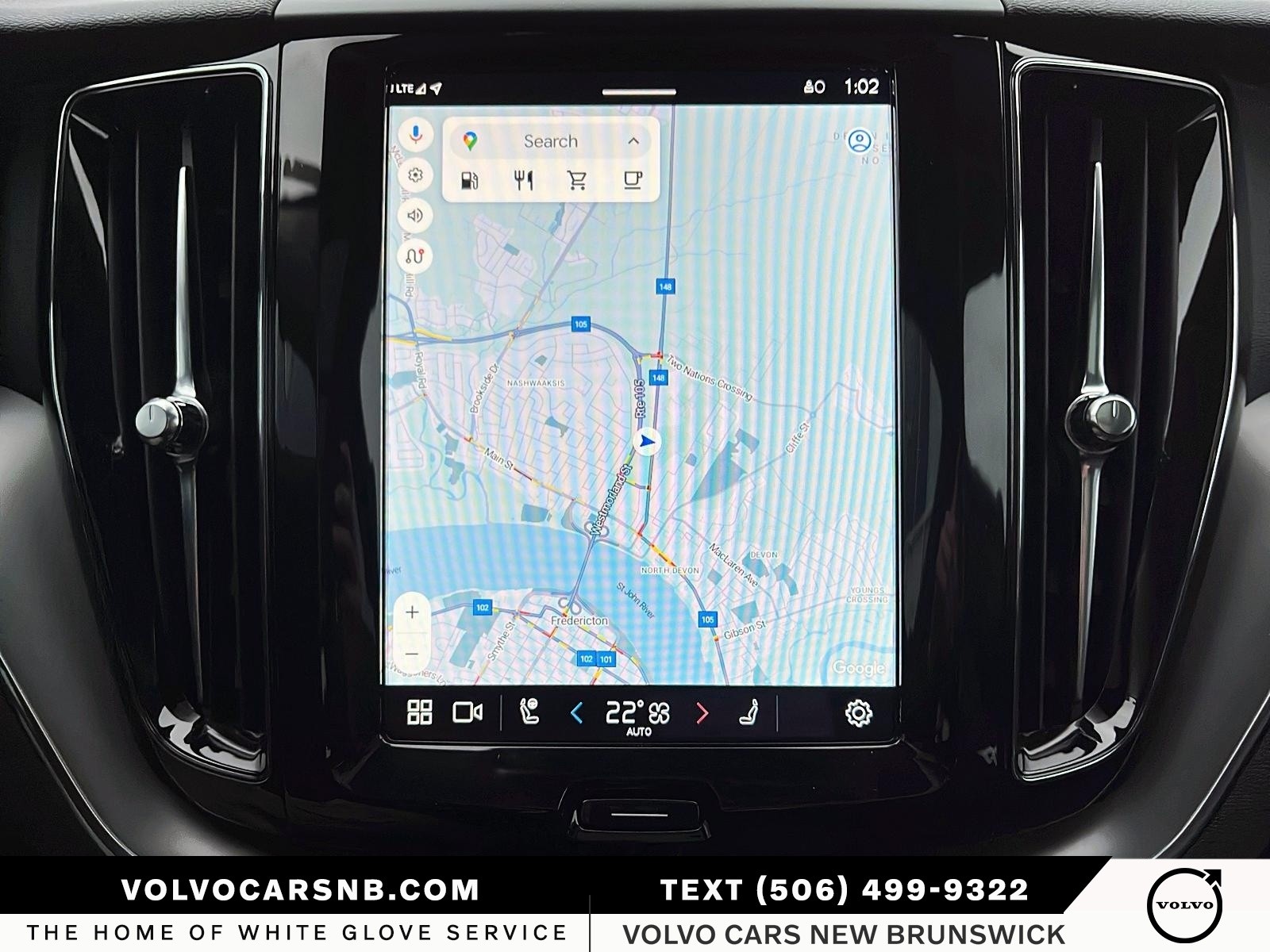 2025 Volvo XC60 B5 Core Dark Theme