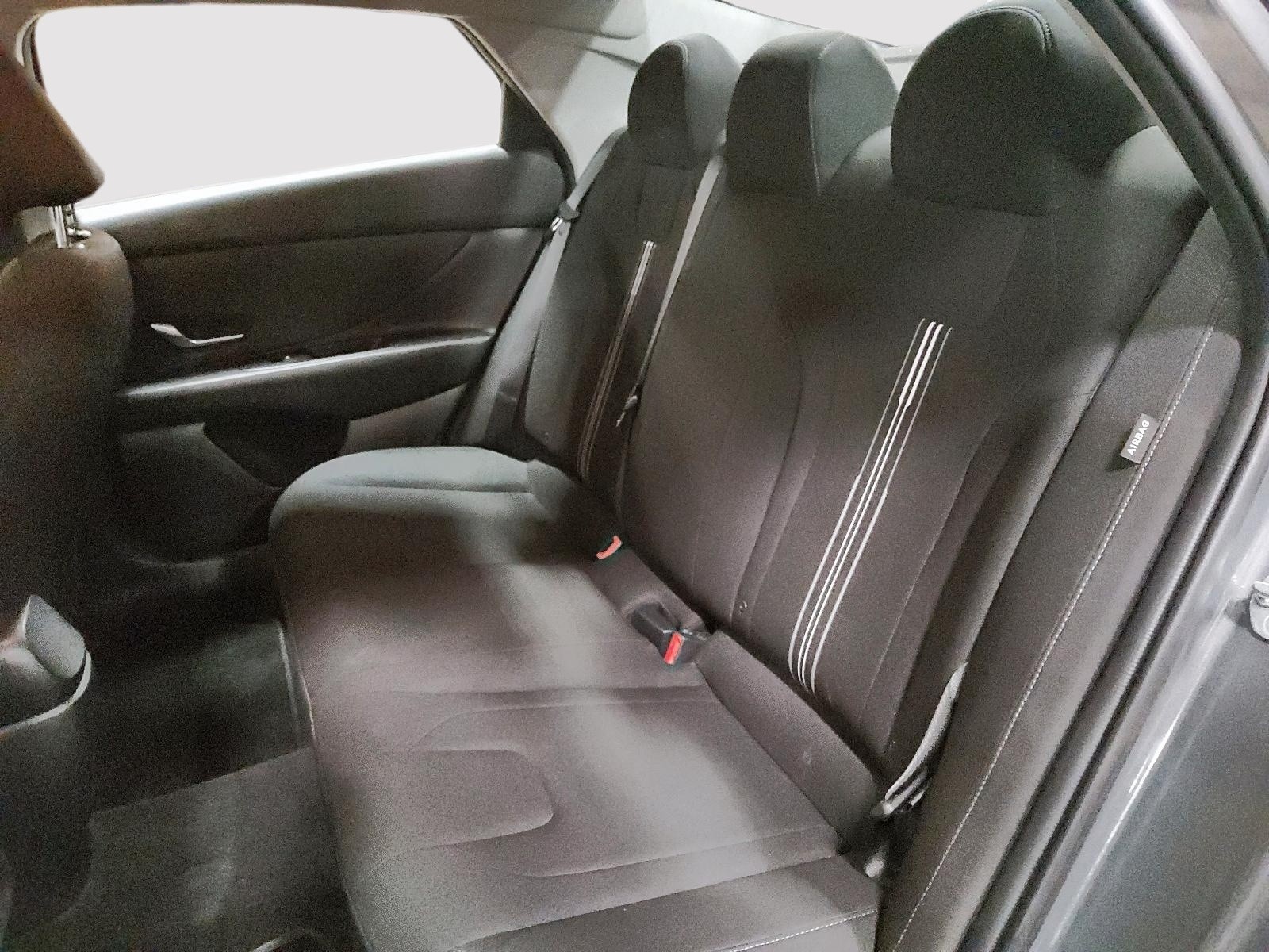 2024 Hyundai Elantra Preferred