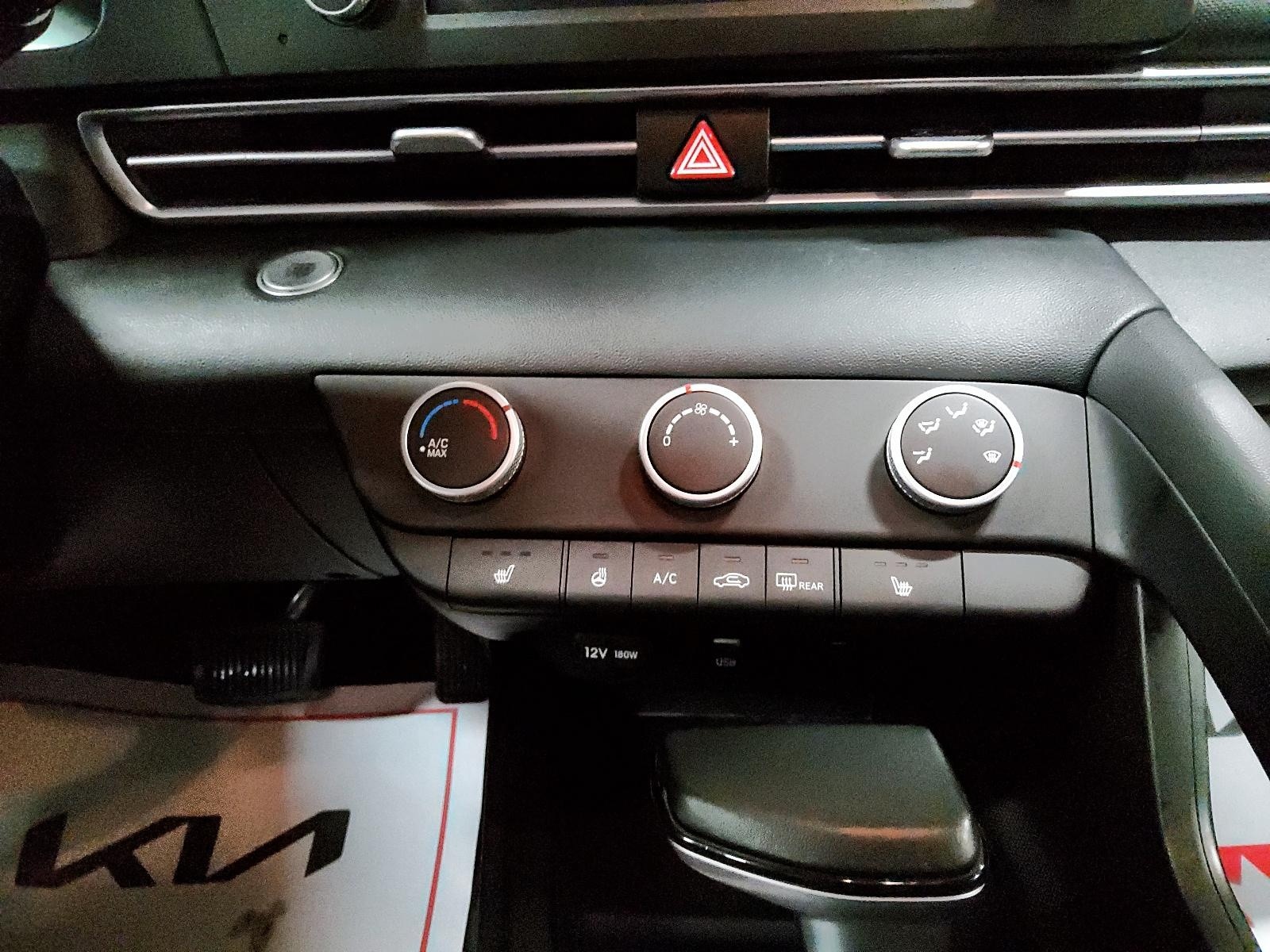 2024 Hyundai Elantra Preferred