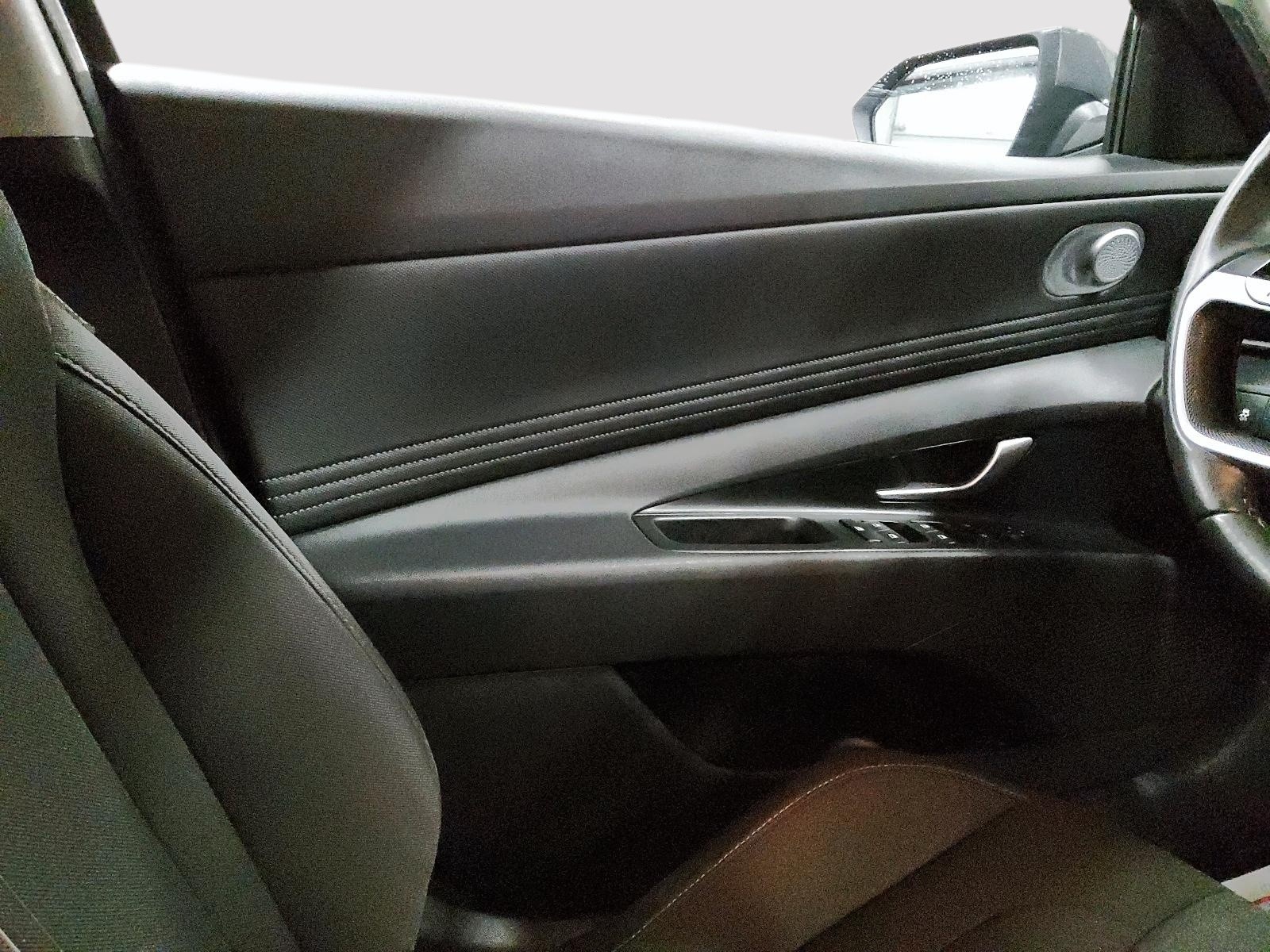 2024 Hyundai Elantra Preferred