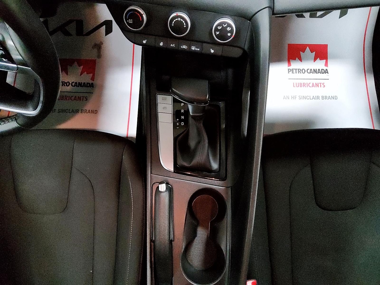 2024 Hyundai Elantra Preferred