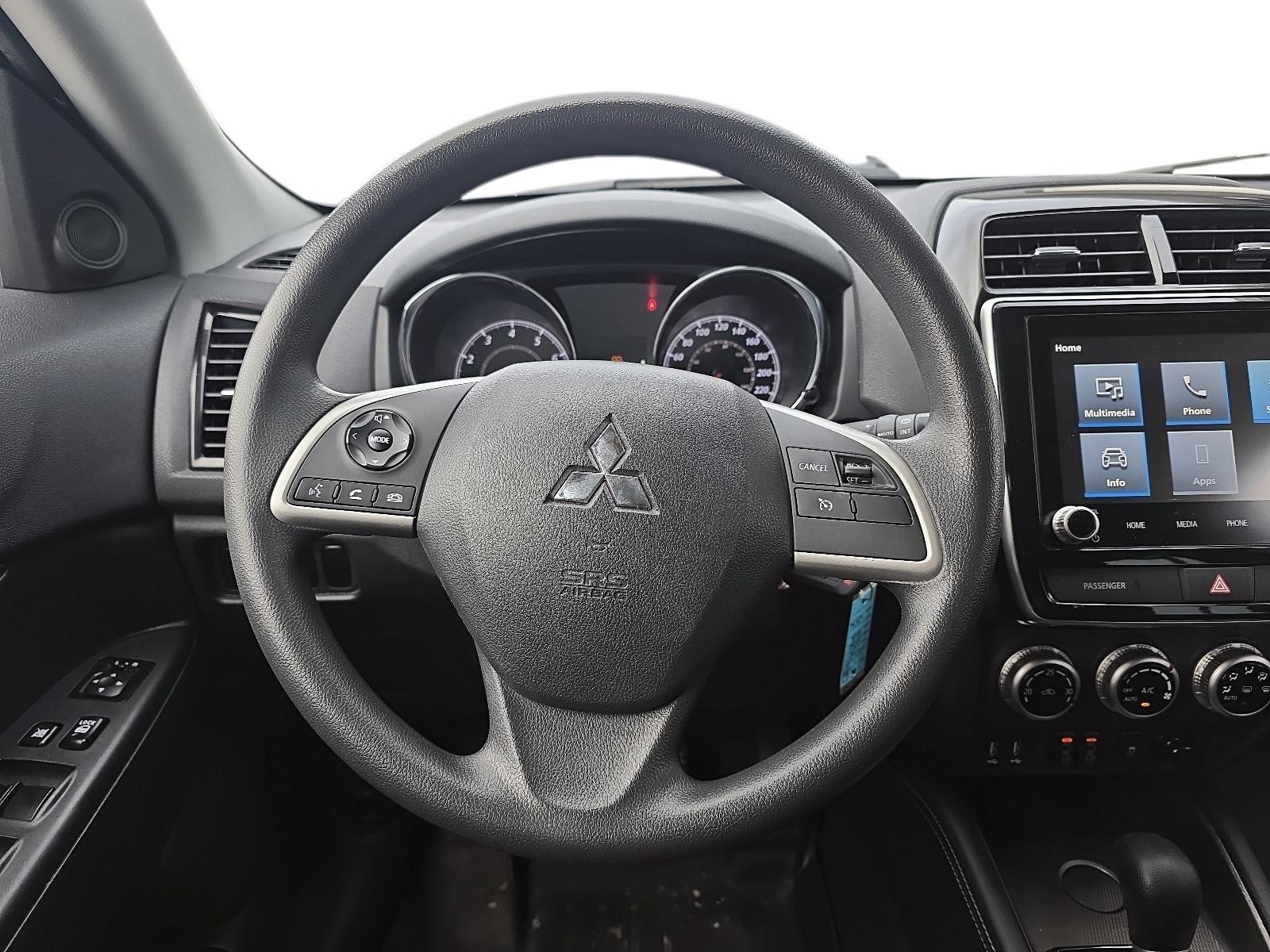 2023 Mitsubishi RVR ES