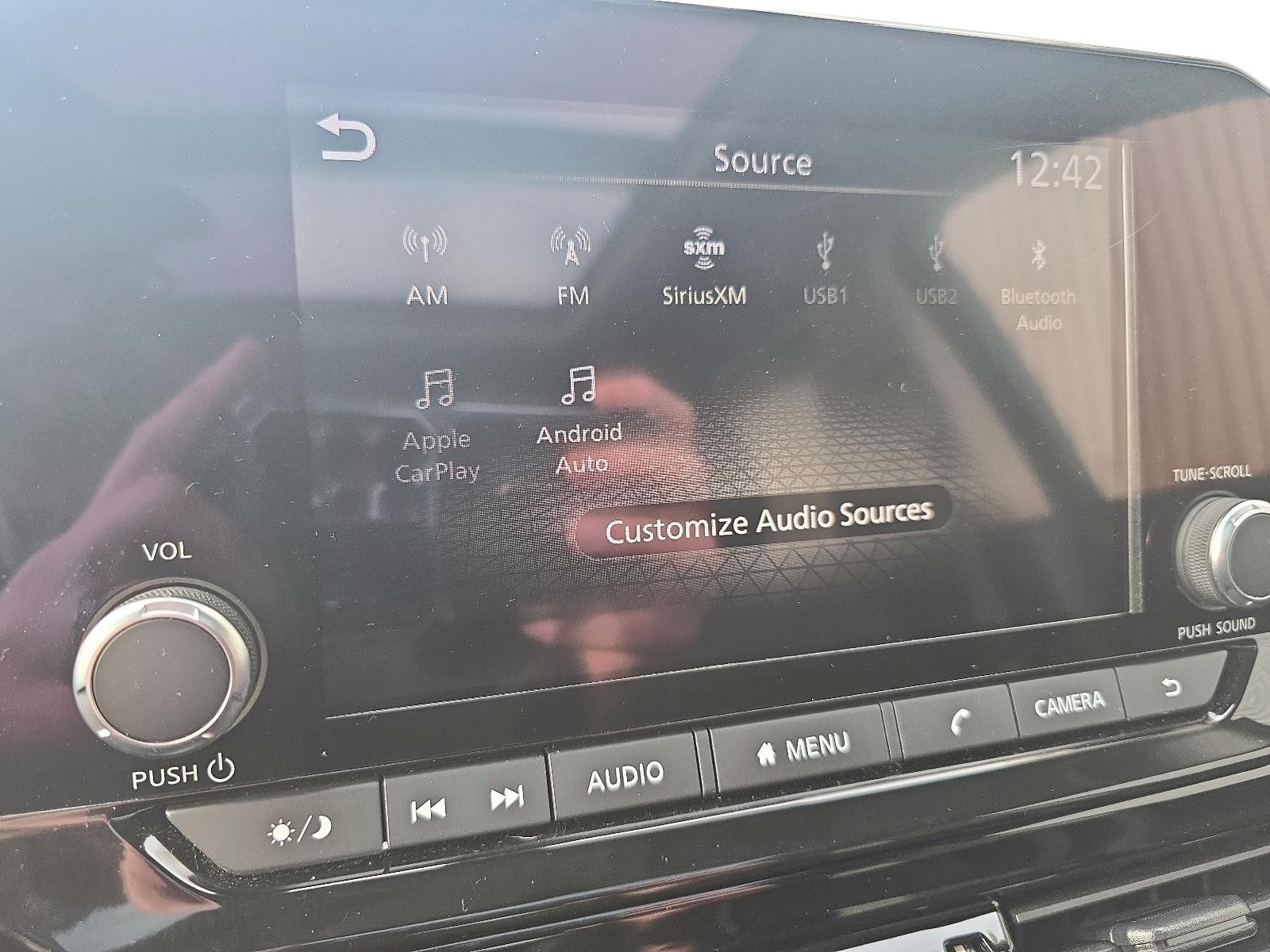 2024 Nissan Pathfinder SV