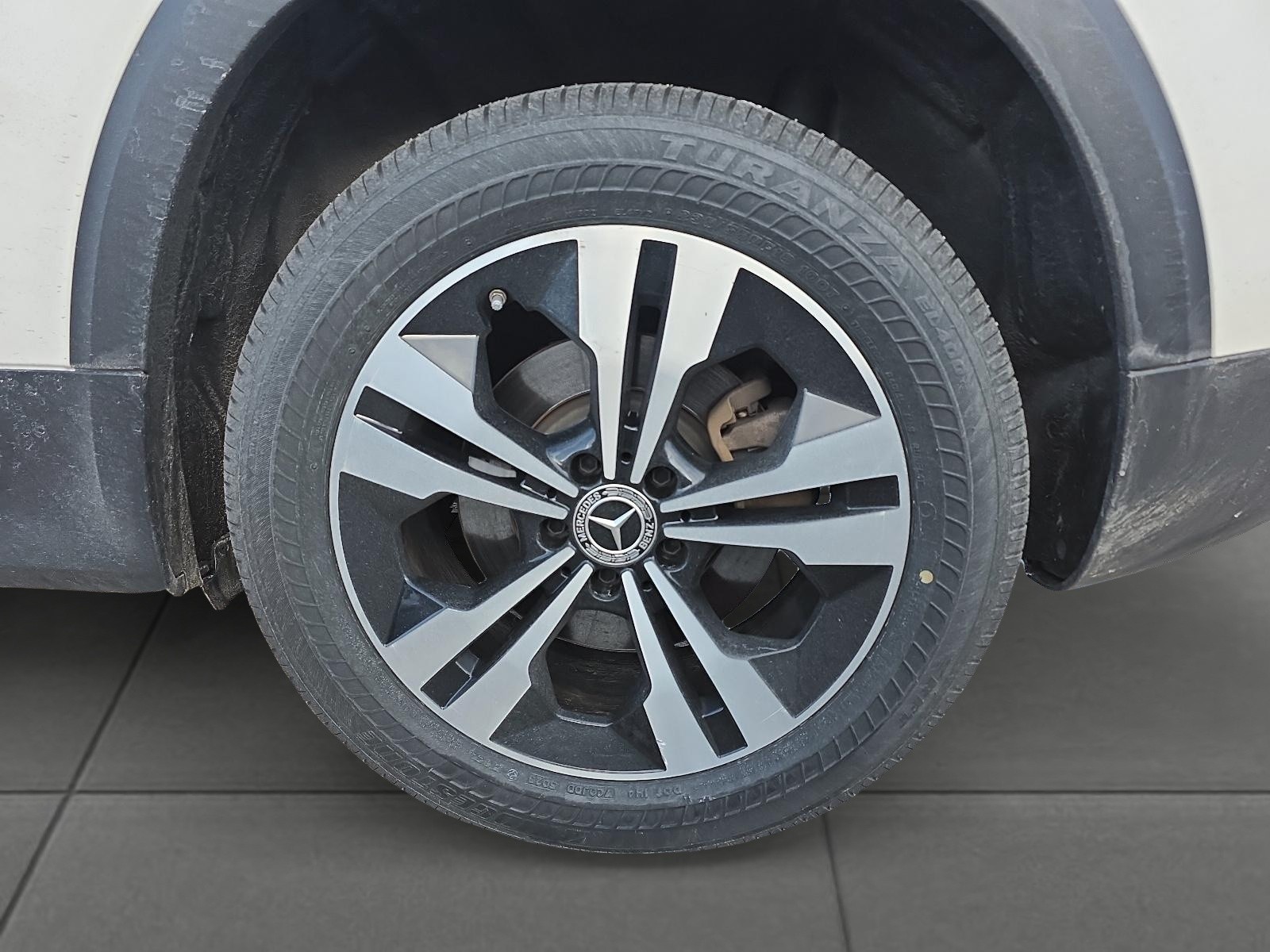 2024 Mercedes-Benz GLB 250 