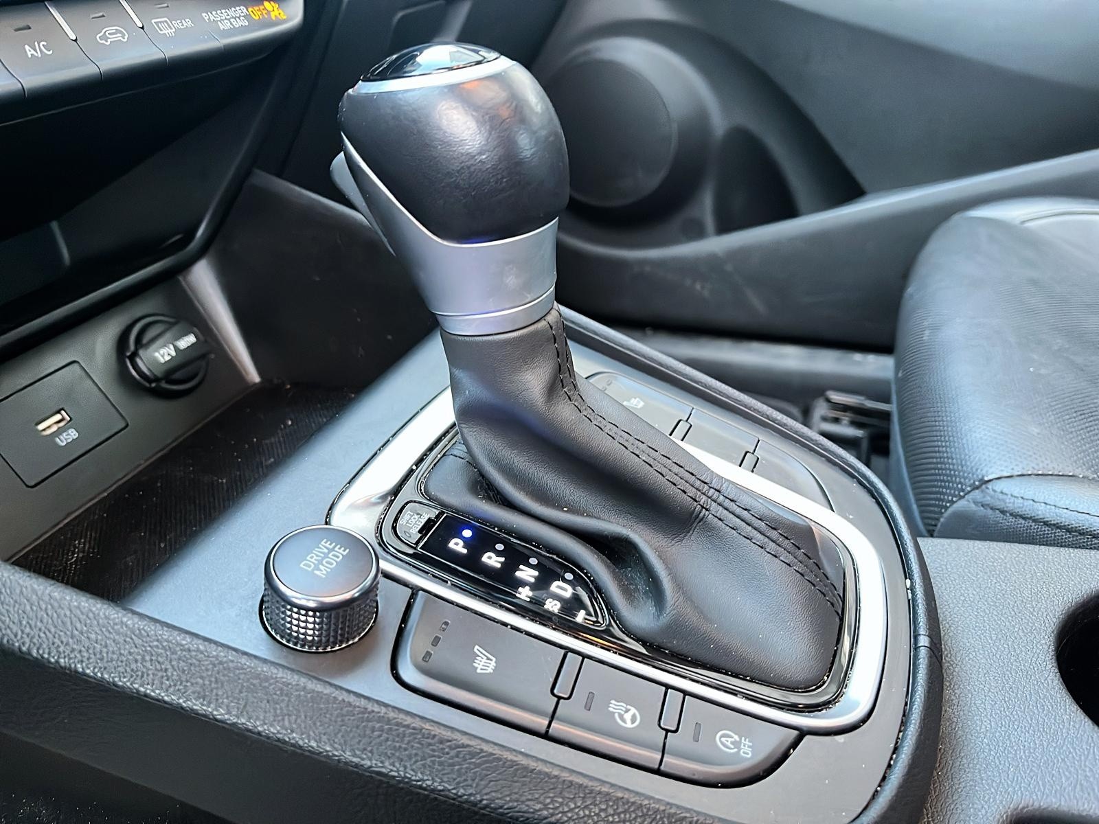 2022 Hyundai Kona 2.0L Preferred Sun & Leather Package