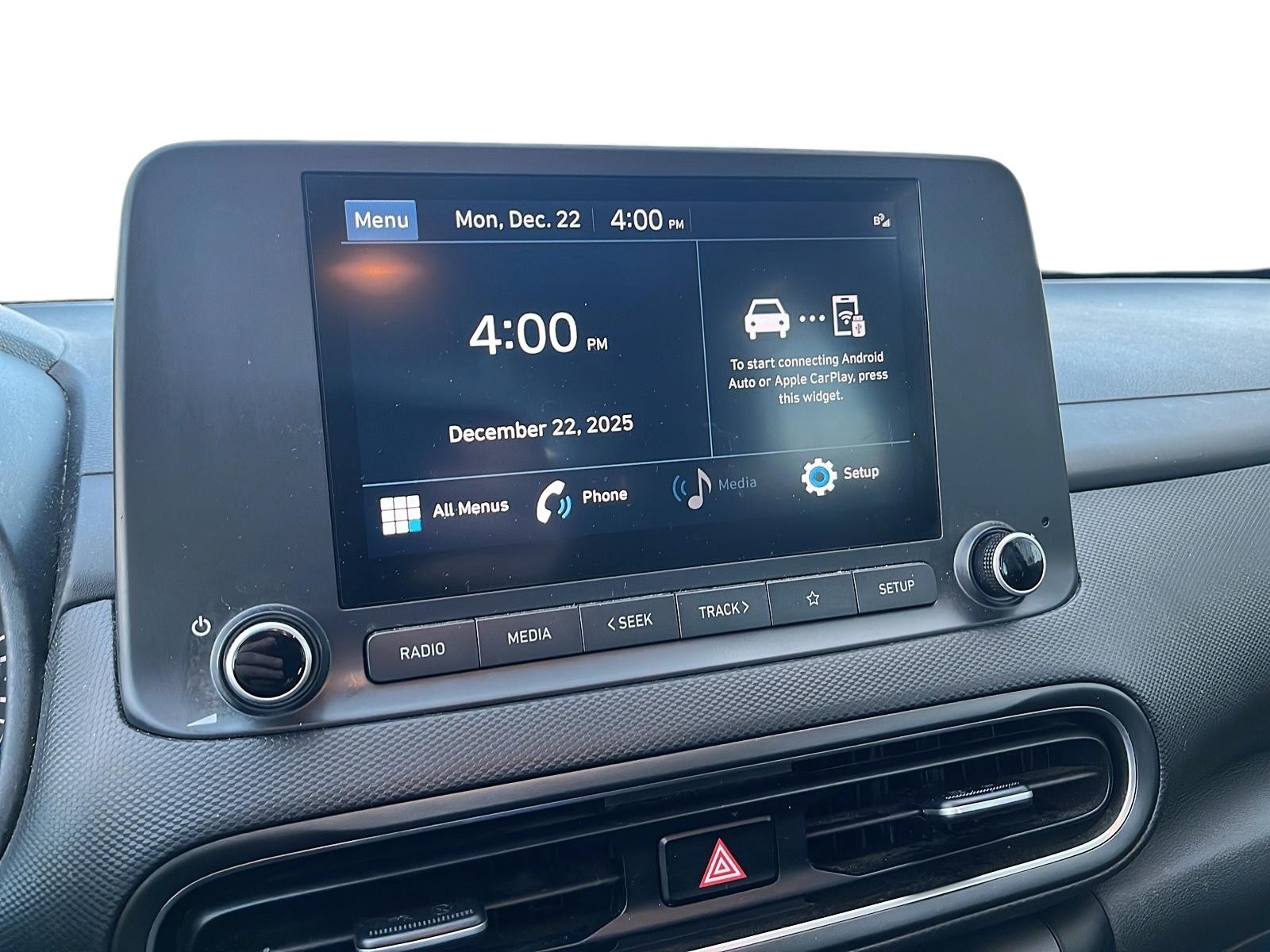 2022 Hyundai Kona 2.0L Preferred Sun & Leather Package