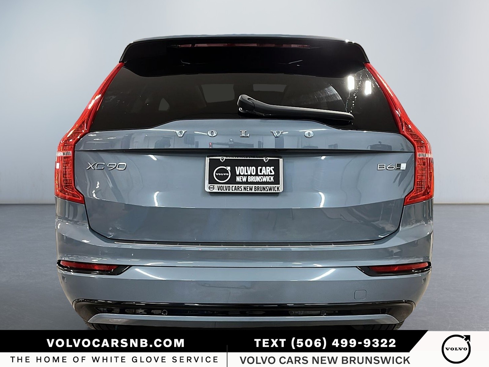 2023 Volvo XC90 B6 Ultimate Dark Theme