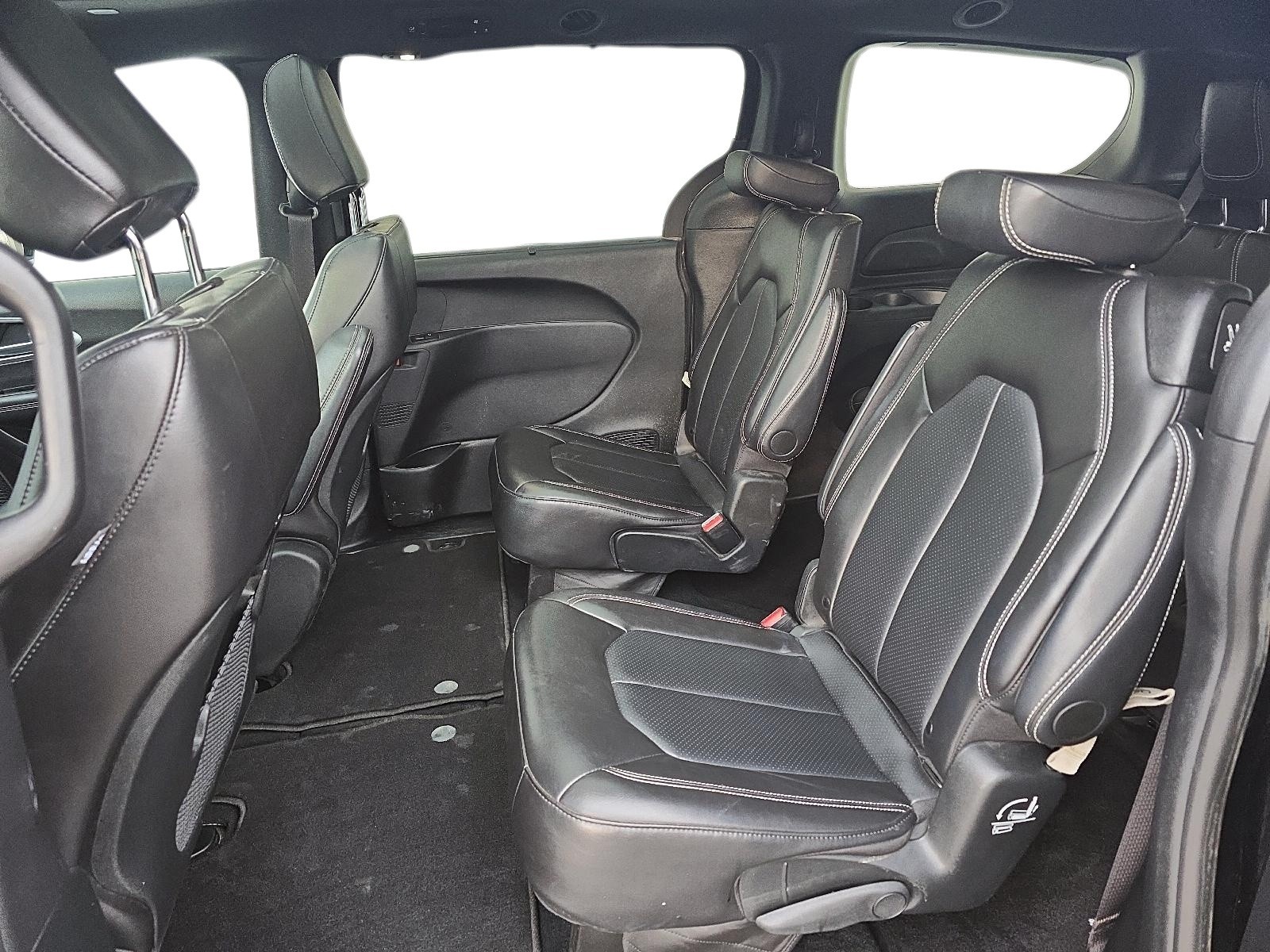 2024 Chrysler Pacifica Touring-L