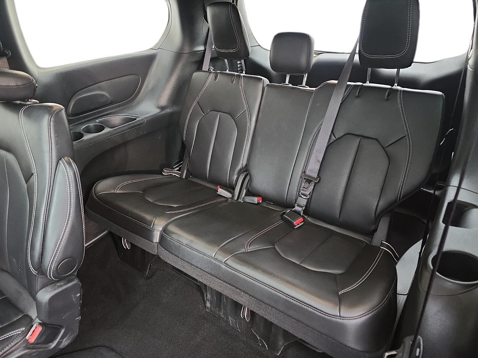 2024 Chrysler Pacifica Touring-L