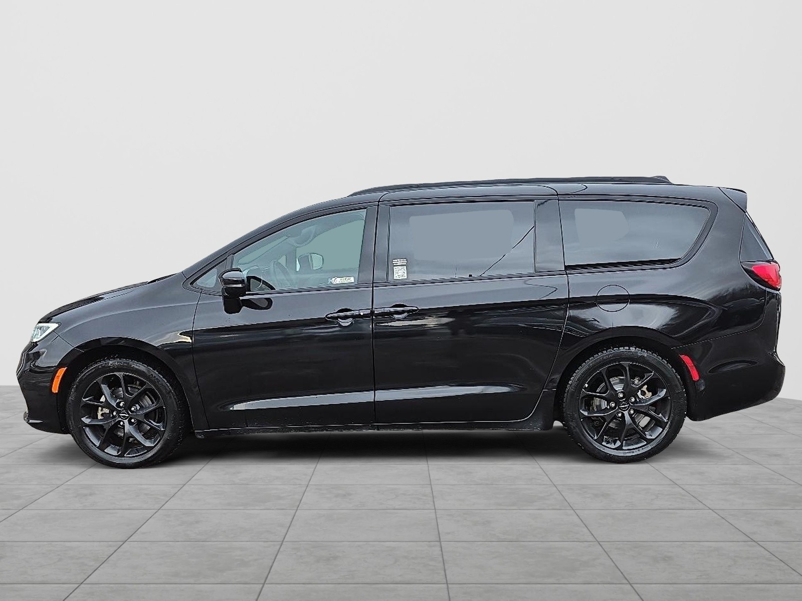 2024 Chrysler Pacifica Touring-L