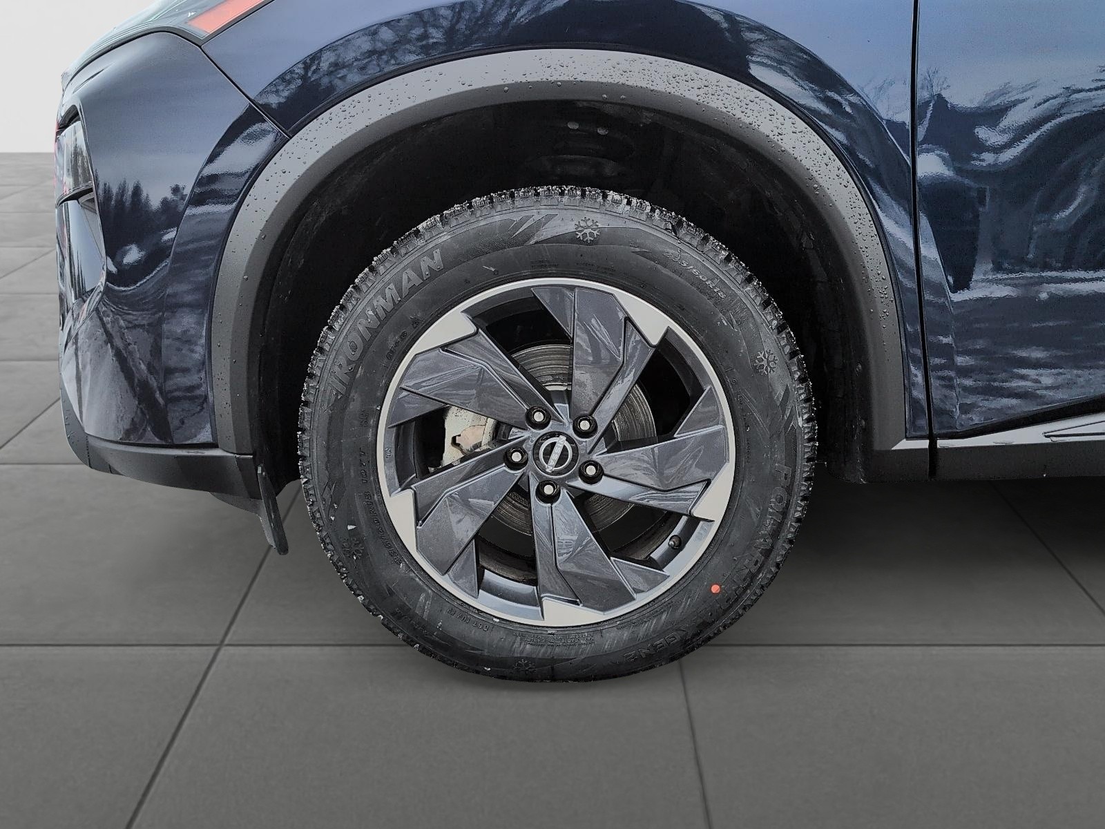 2024 Nissan Rogue SV Moonroof