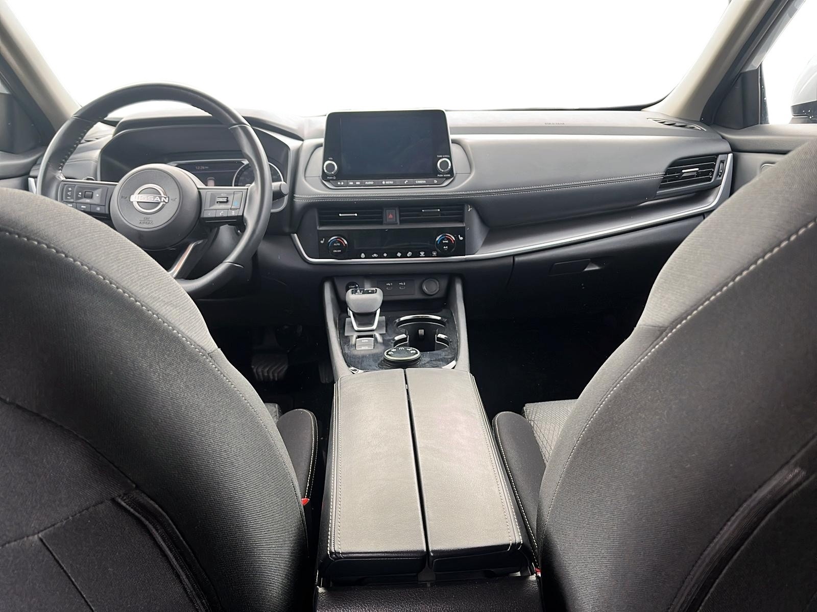 2024 Nissan Rogue SV Moonroof