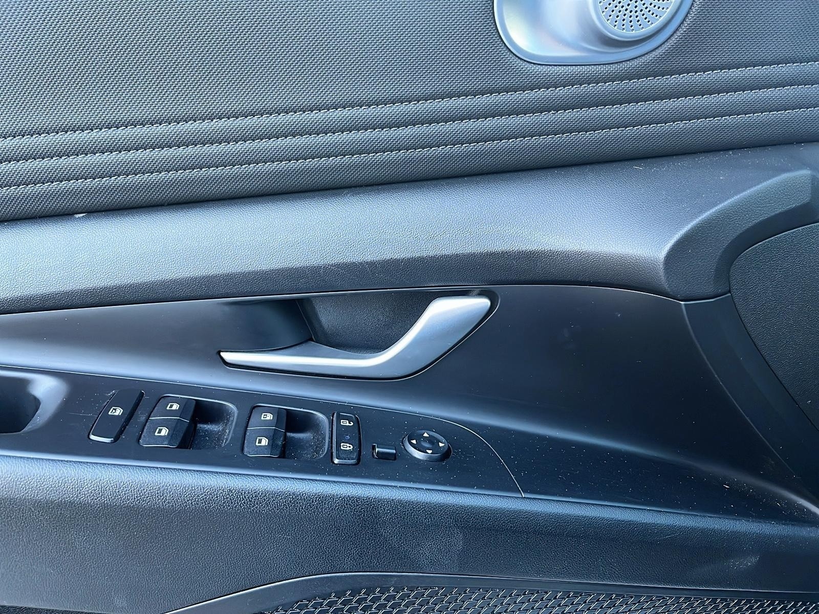 2023 Hyundai Elantra Preferred