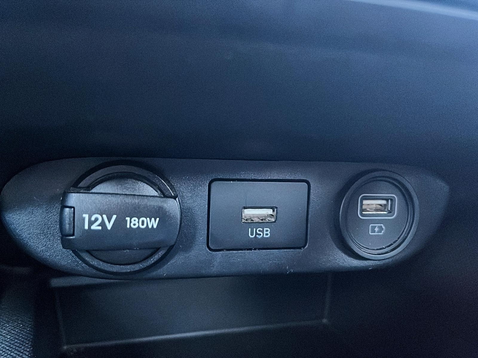 2023 Hyundai Elantra Preferred