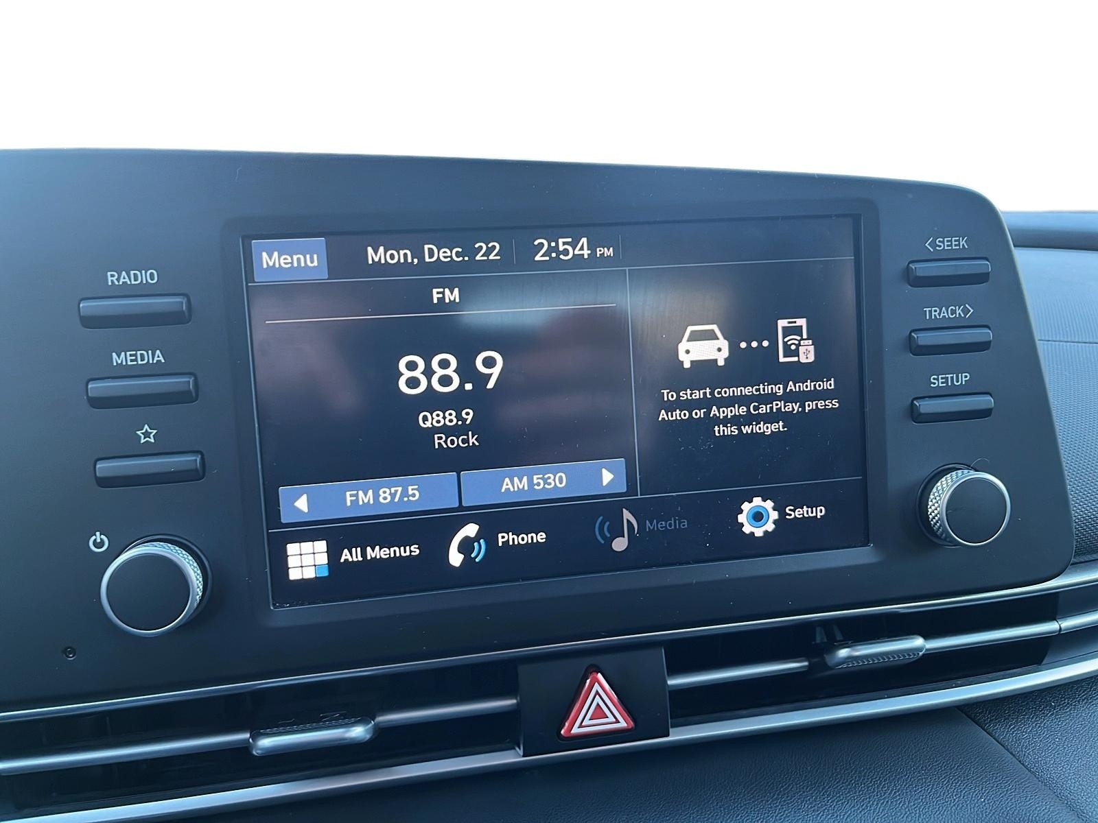 2023 Hyundai Elantra Preferred