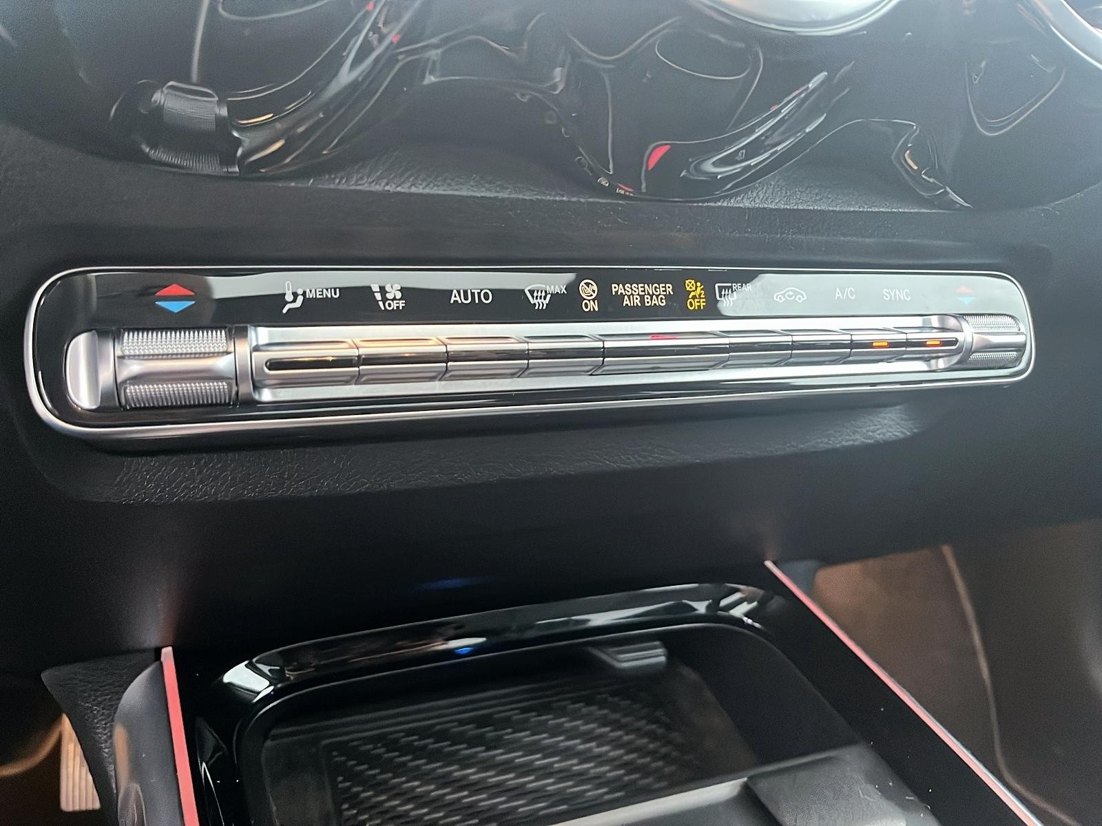 2024 Mercedes-Benz GLB 250 