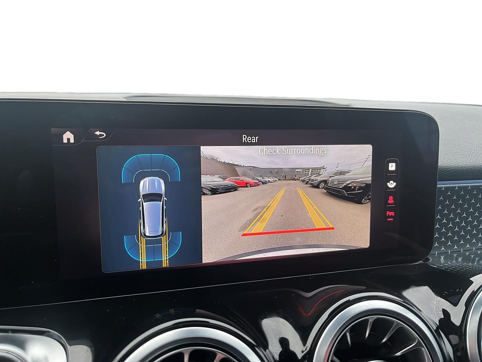 2024 Mercedes-Benz GLB 250 