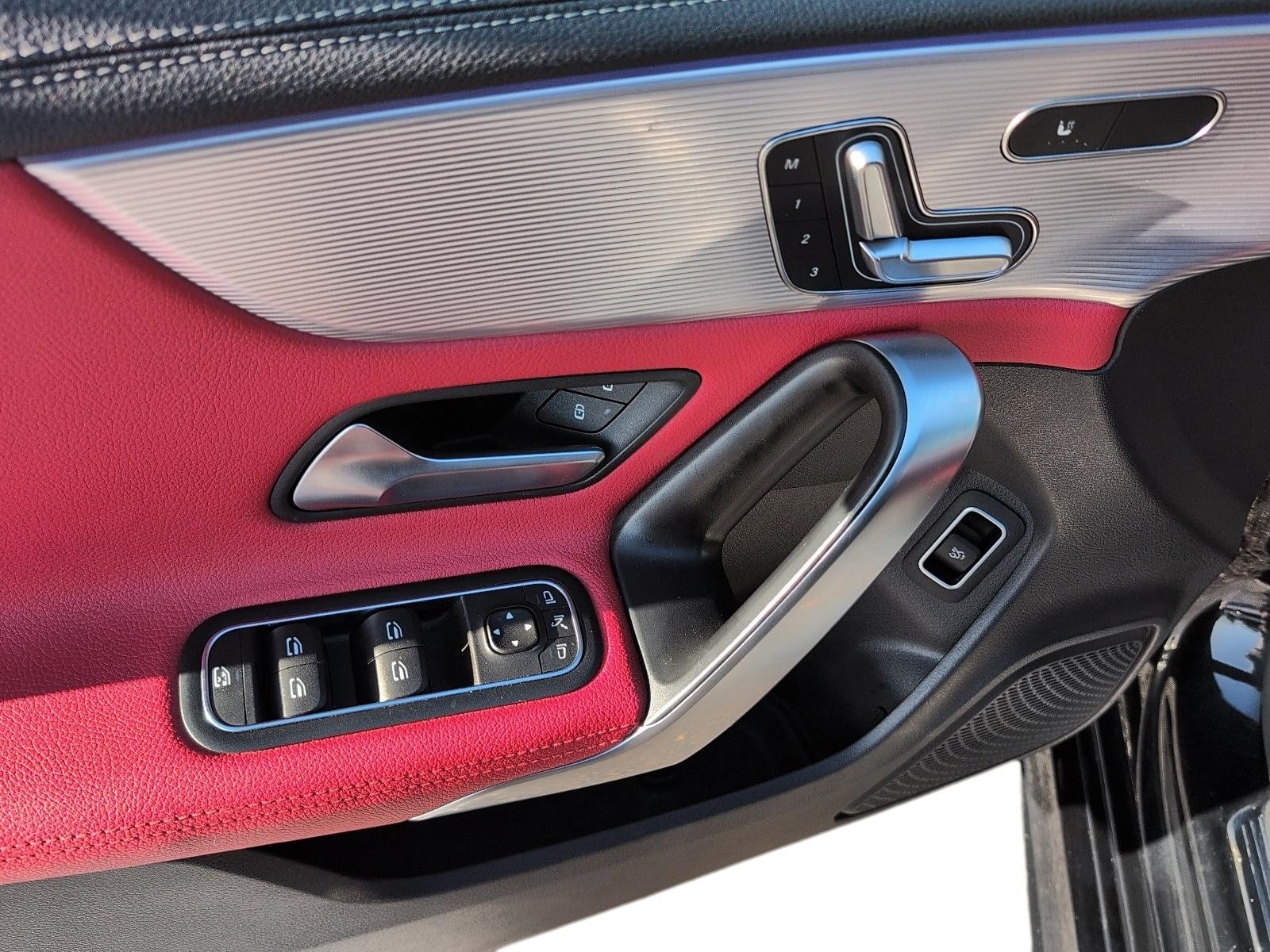 2023 Mercedes-Benz CLA 250 