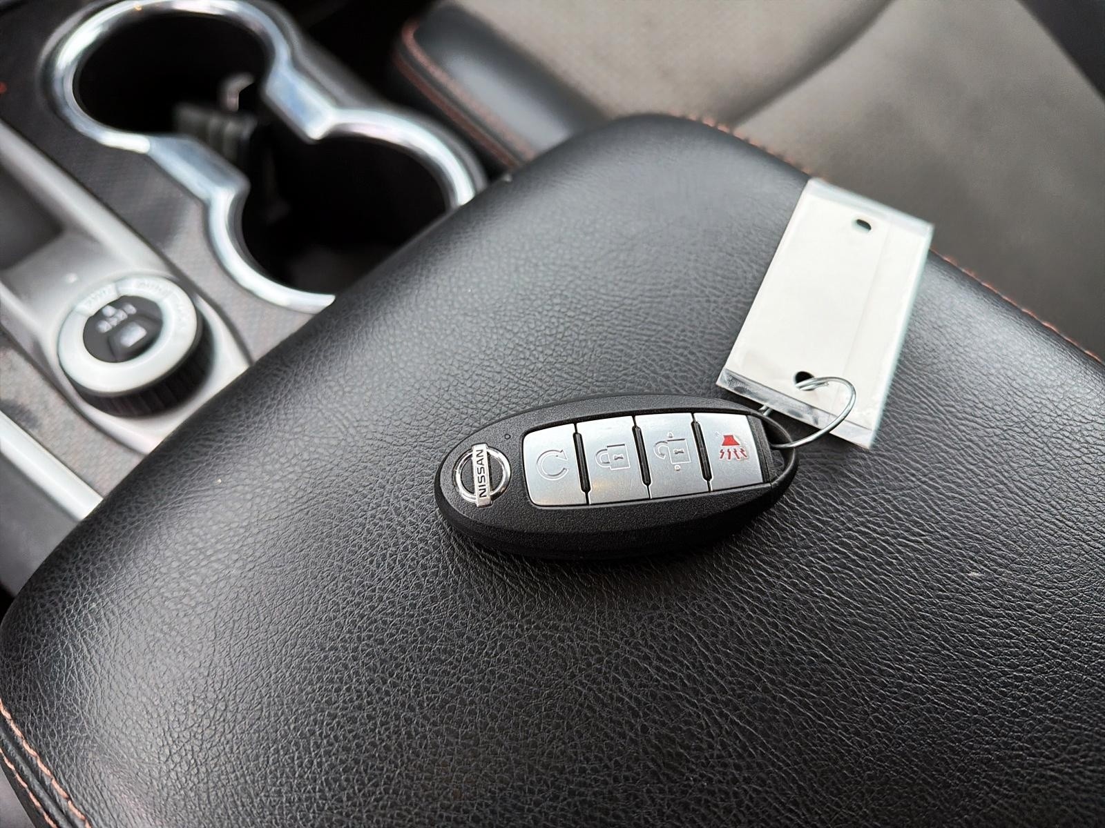 2020 Nissan Pathfinder SV Tech