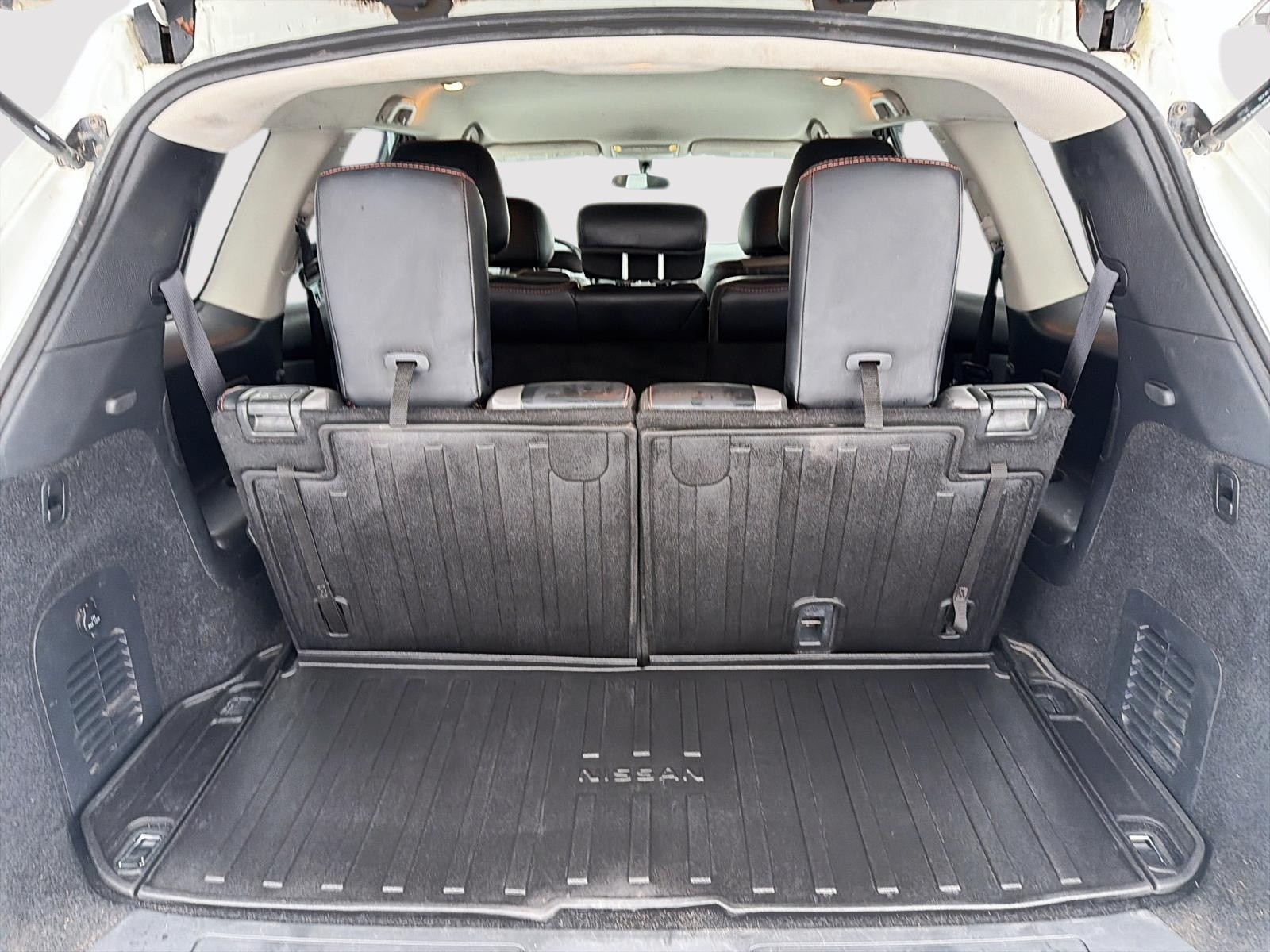 2020 Nissan Pathfinder SV Tech