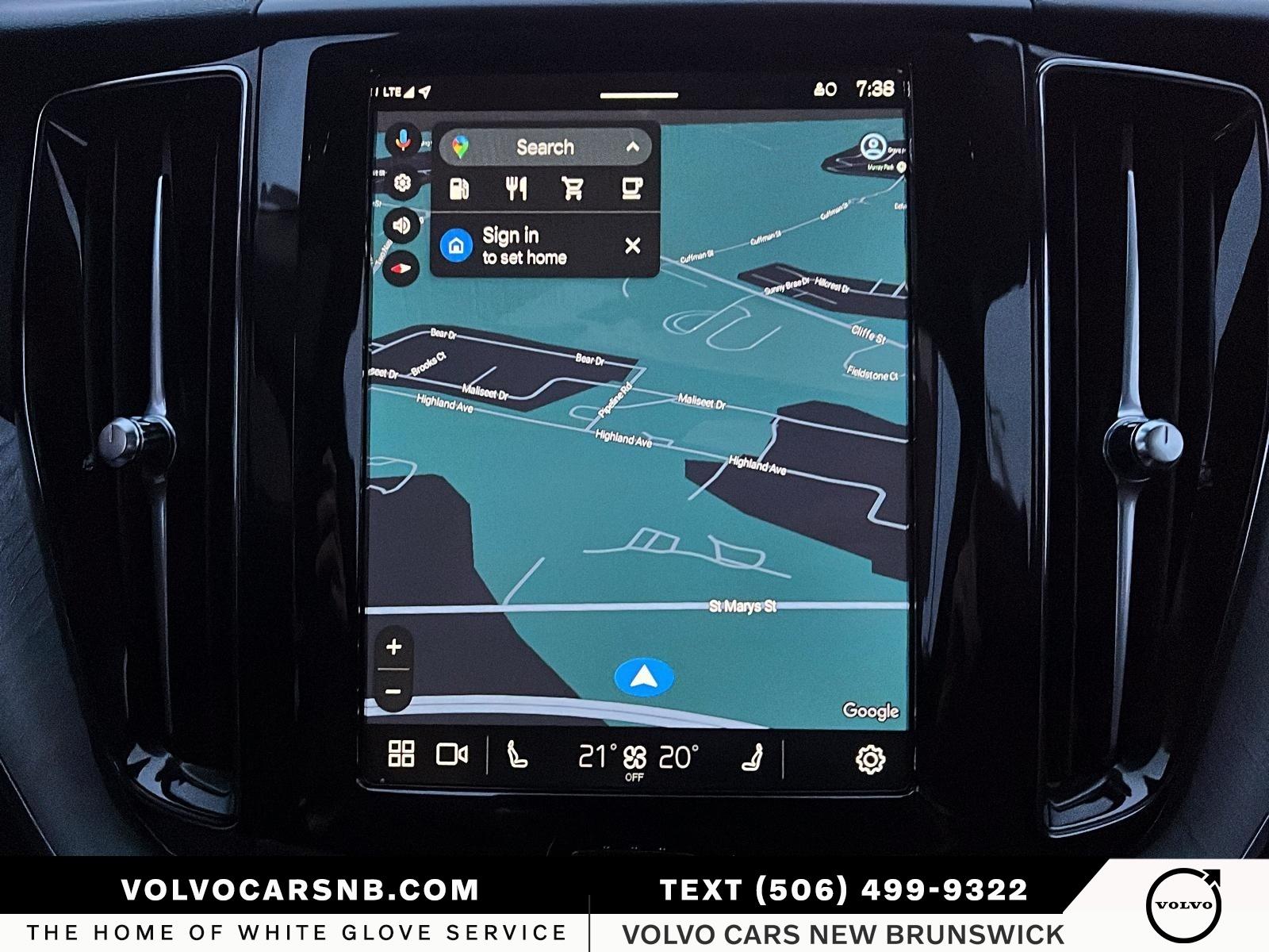 2025 Volvo XC60 B5 Plus Dark Theme