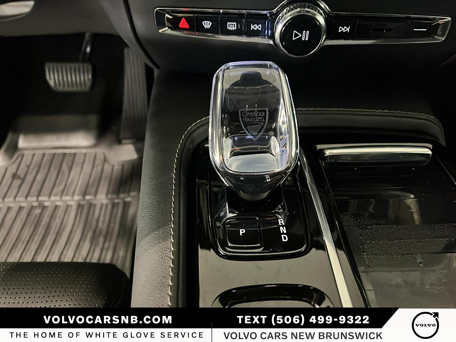 2025 Volvo S60 Plug-In Hybrid T8 Ultra Black Edition