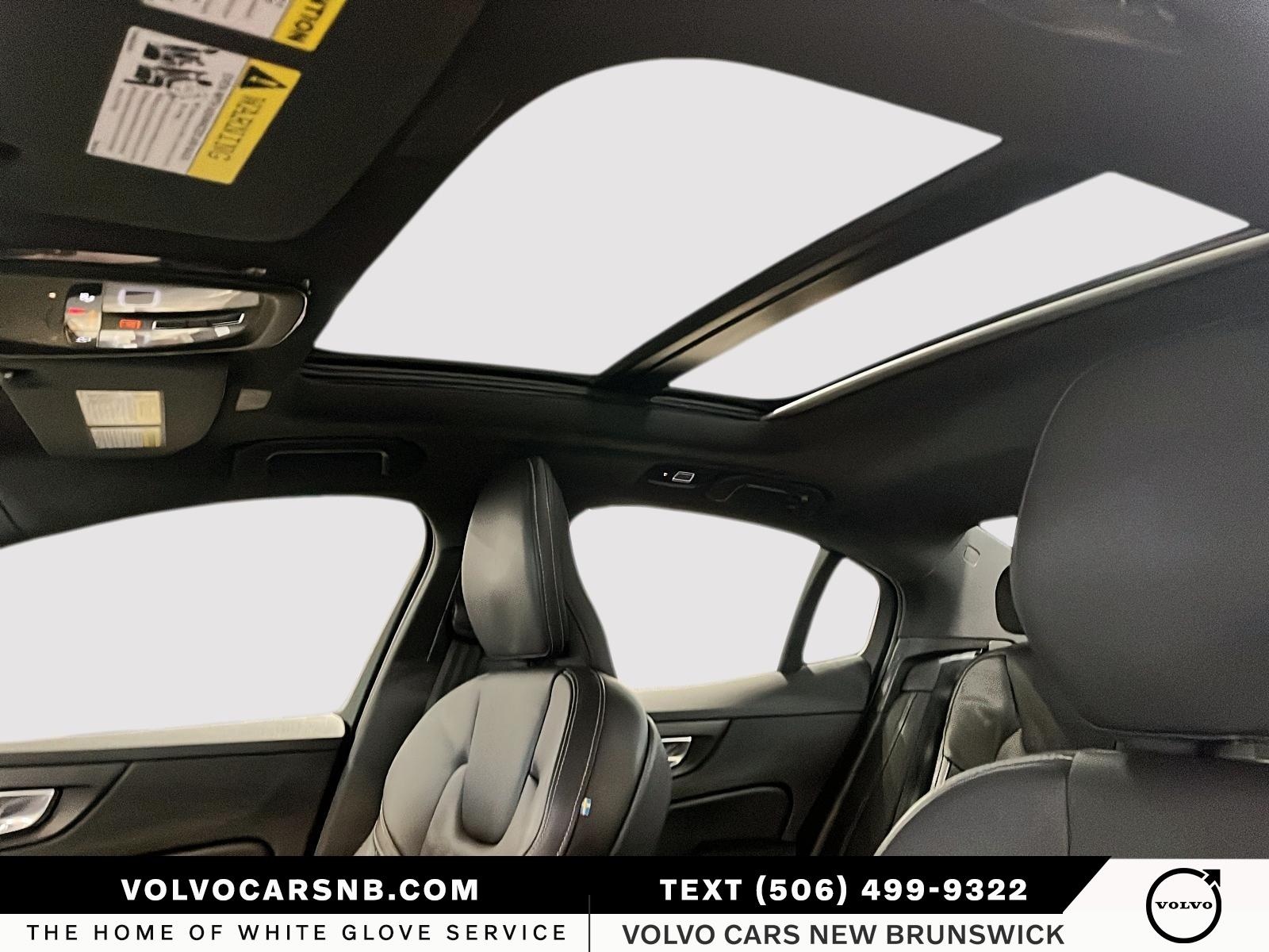 2025 Volvo S60 Plug-In Hybrid T8 Ultra Black Edition