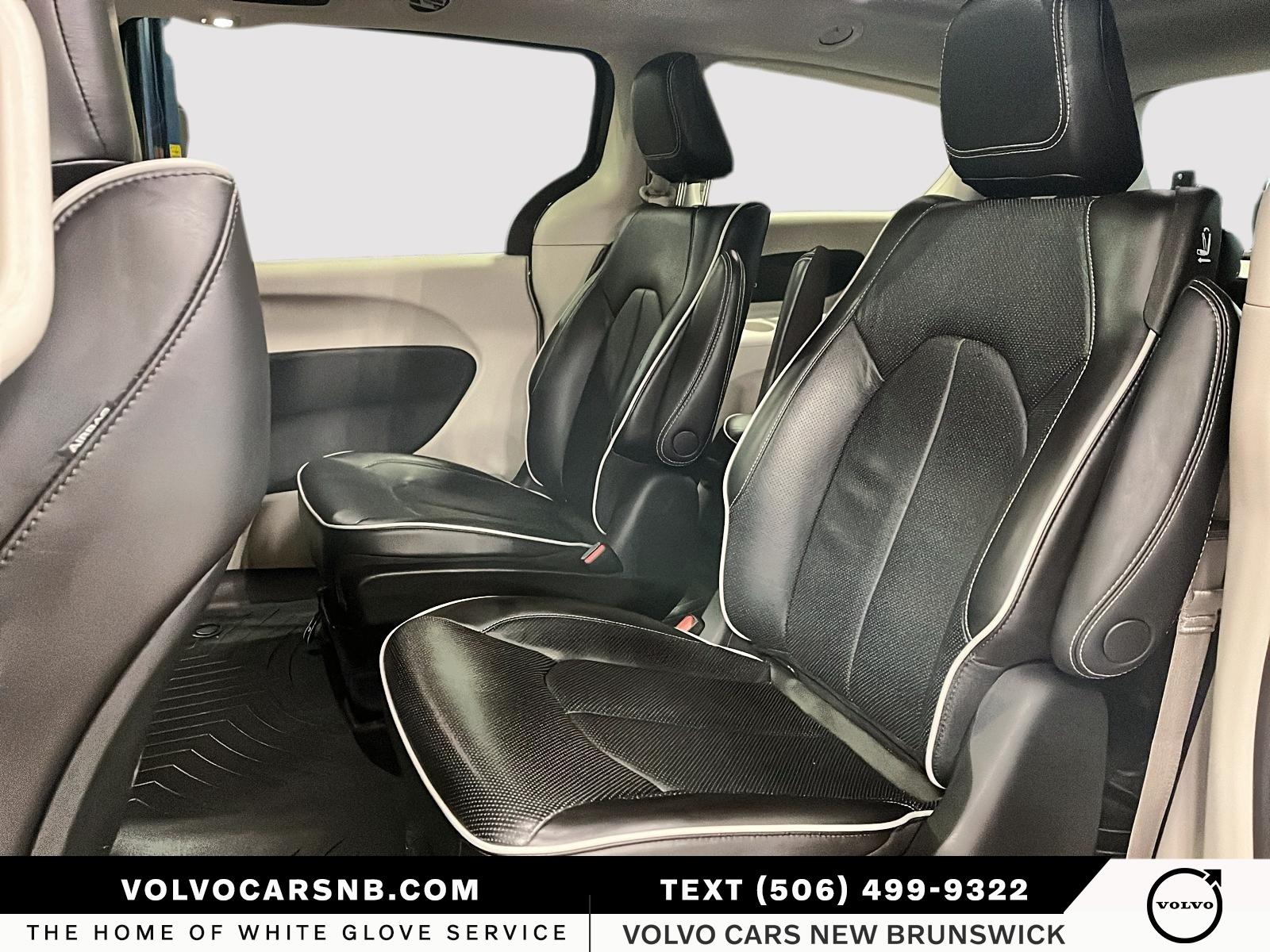 2022 Chrysler Pacifica Hybrid Limited