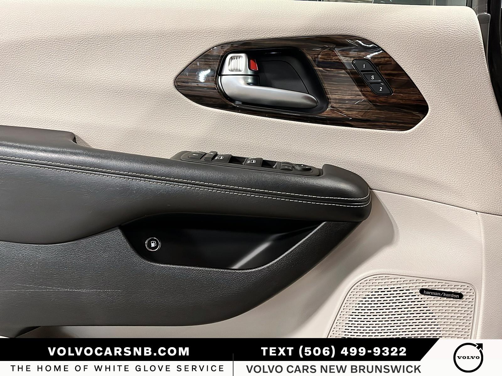 2022 Chrysler Pacifica Hybrid Limited