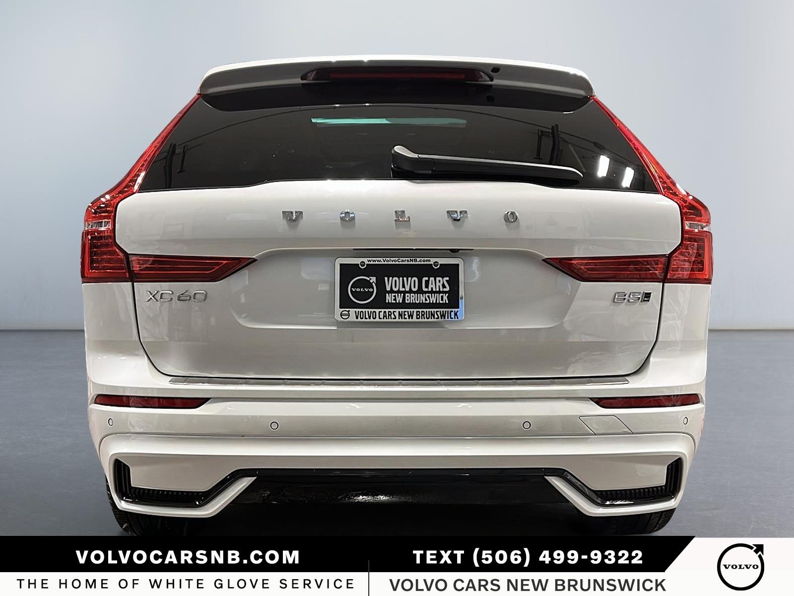 2025 Volvo XC60 B5 Plus Dark Theme