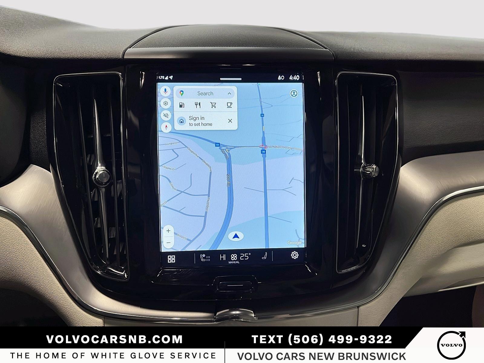 2025 Volvo XC60 B5 Core Dark Theme